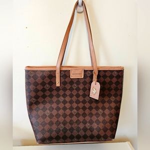 DIAMOND SIGNATURE TOTE BAG 2-tone brown diamond Dbl Horseman USPA logo print